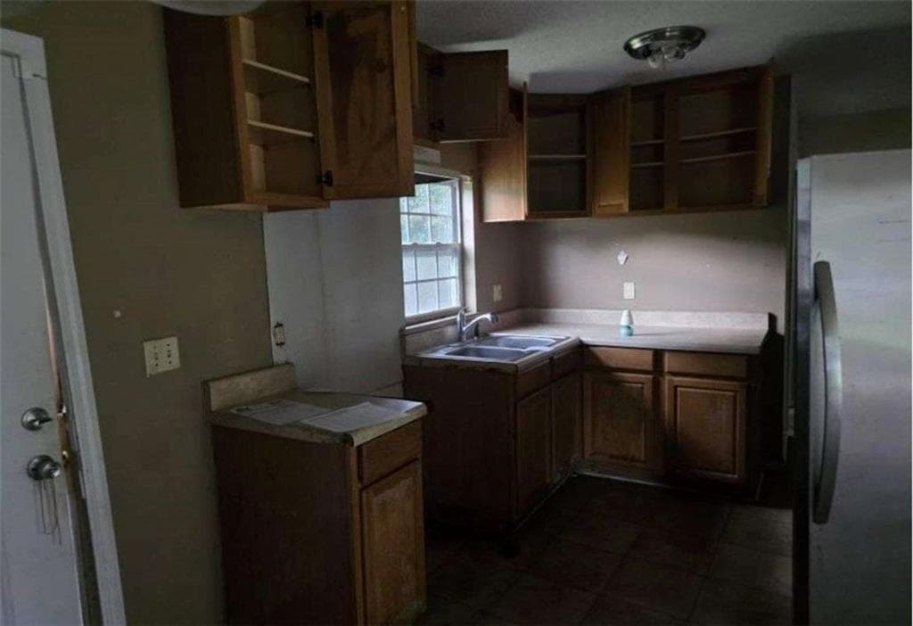 4 bedroom, 2 bathroom, 1,125 sq ft single family residence under contract at 64 Henry Street, Camilla, GA 31730 — photo 7