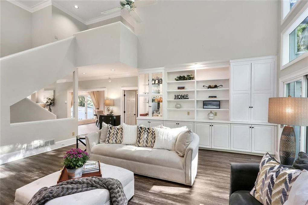 4 bedroom, 4 bathroom, 3,038 sq ft single family residence for rent at 930 Manchester Place, Sandy Springs, GA 30328 for $5,000 a month — photo 9