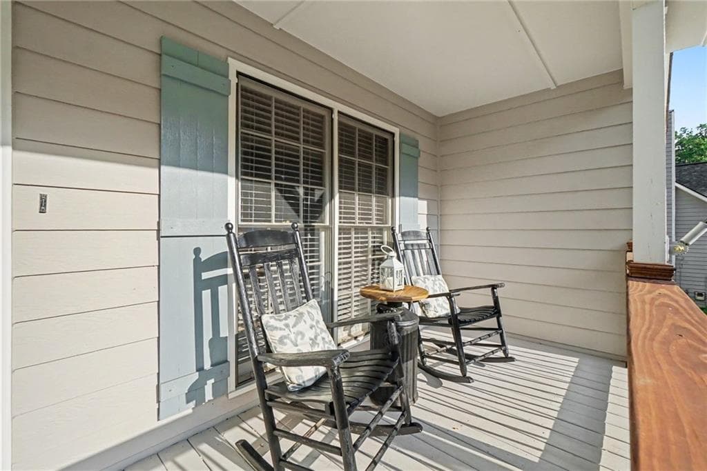 3 bedroom, 3 bathroom, 2,191 sq ft single family residence for sale at 535 Brooksdale Drive, Woodstock, GA 30189 — photo 3
