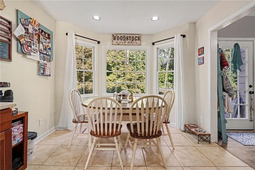 3 bedroom, 3 bathroom, 2,191 sq ft single family residence for sale at 535 Brooksdale Drive, Woodstock, GA 30189 — photo 7