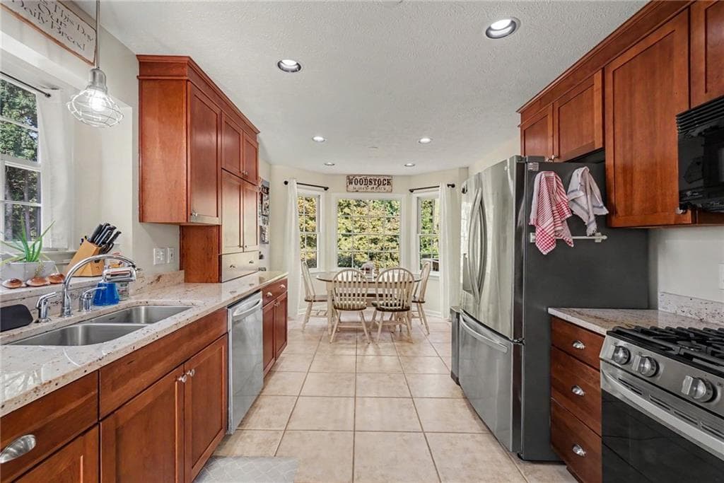 3 bedroom, 3 bathroom, 2,191 sq ft single family residence for sale at 535 Brooksdale Drive, Woodstock, GA 30189 — photo 10