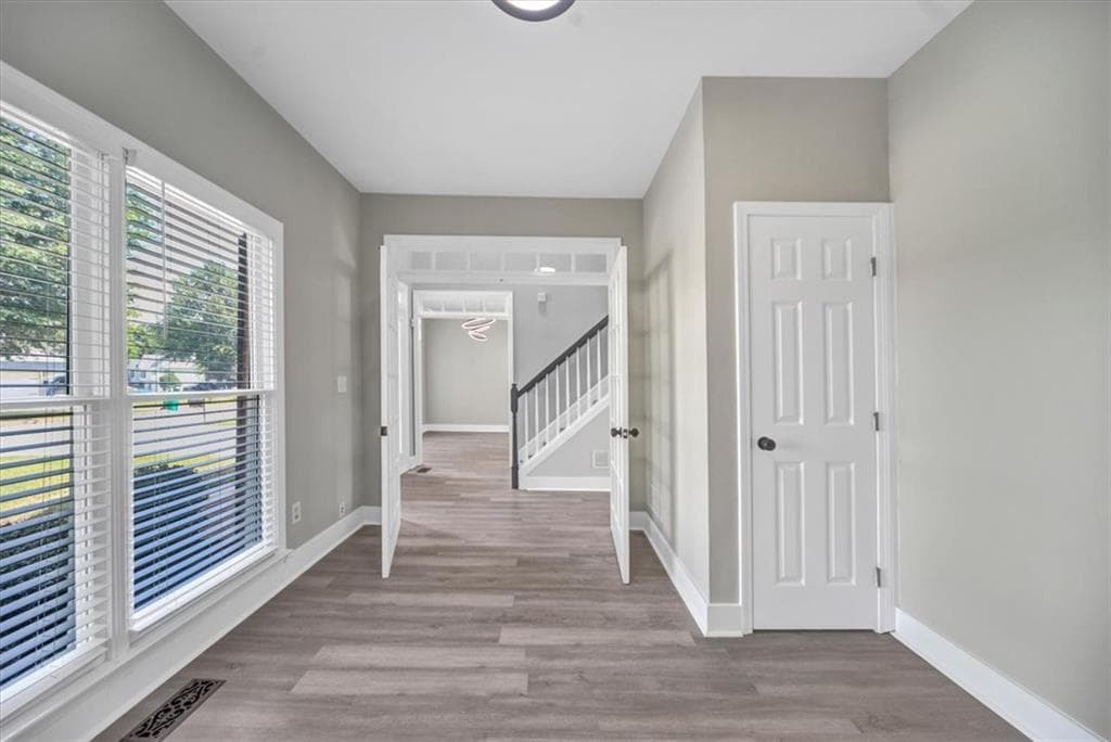 5 bedroom, 4 bathroom, 3,161 sq ft single family residence for sale at 2275 Worthington Drive, Powder Springs, GA 30127 — photo 5