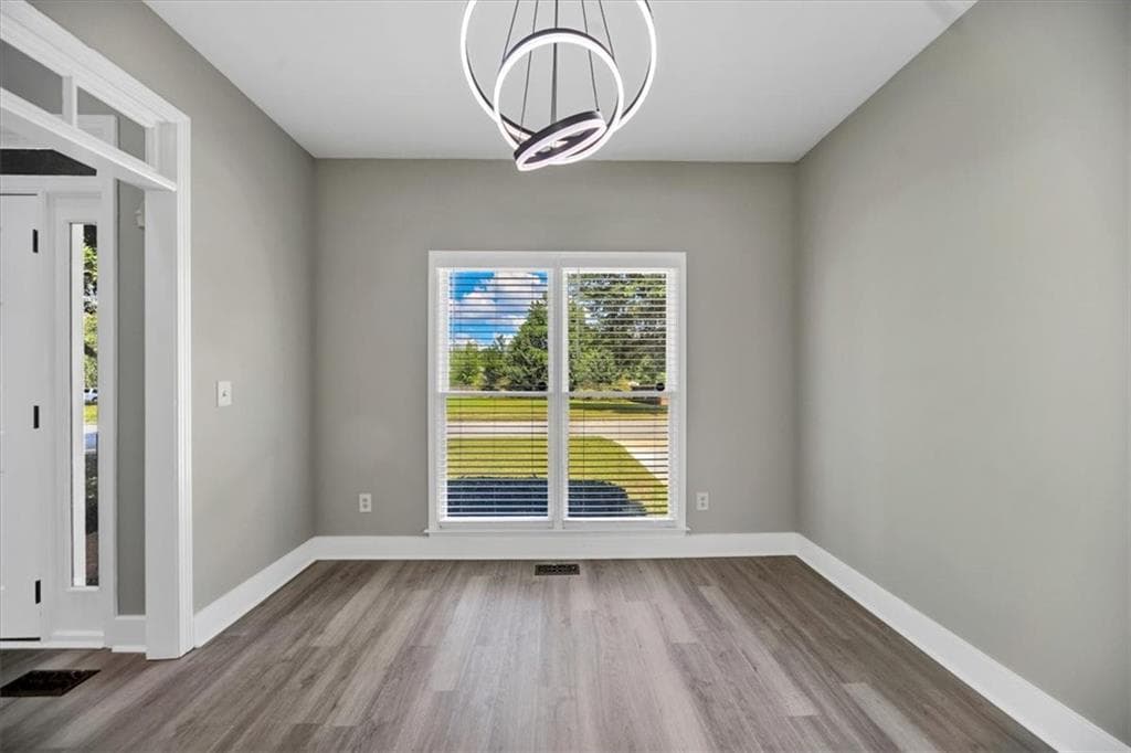 5 bedroom, 4 bathroom, 3,161 sq ft single family residence for sale at 2275 Worthington Drive, Powder Springs, GA 30127 — photo 8