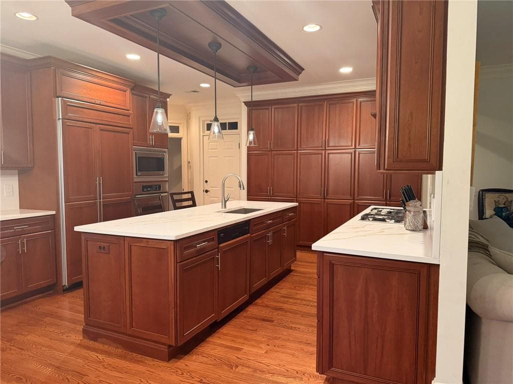 4 bedroom, 4 bathroom, 3,605 sq ft single family residence under contract at 125 Claridge Drive, Atlanta, GA 30342 — photo 4