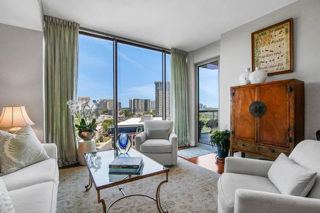 2 bedroom, 3 bathroom, 1,594 sq ft condominium for sale at 2795 Peachtree Road 1205, Atlanta, GA 30305 — photo 5