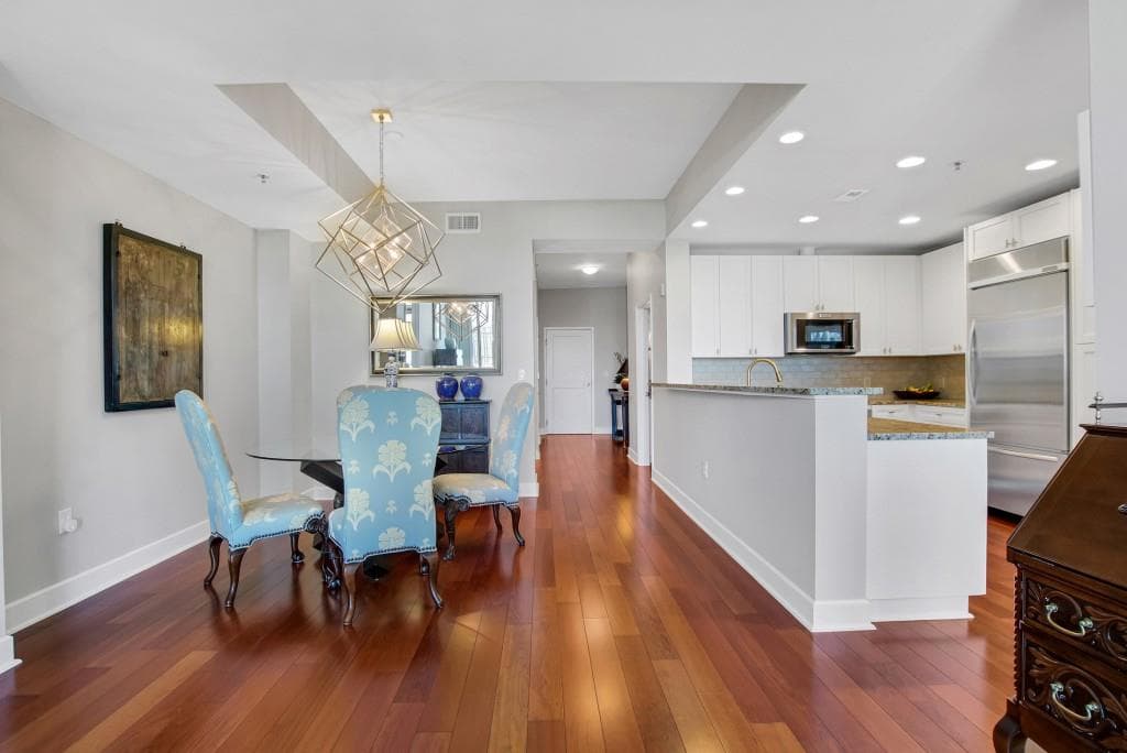 2 bedroom, 3 bathroom, 1,594 sq ft condominium for sale at 2795 Peachtree Road 1205, Atlanta, GA 30305 — photo 7