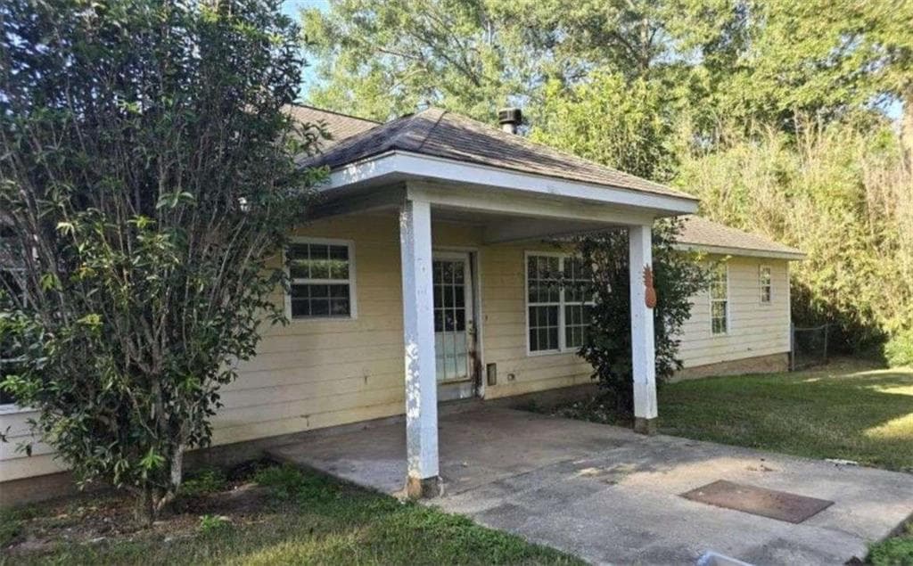 3 bedroom, 2 bathroom, 1,459 sq ft single family residence for sale at 107 Tallulah Lane, Leesburg, GA 31763 — photo 2