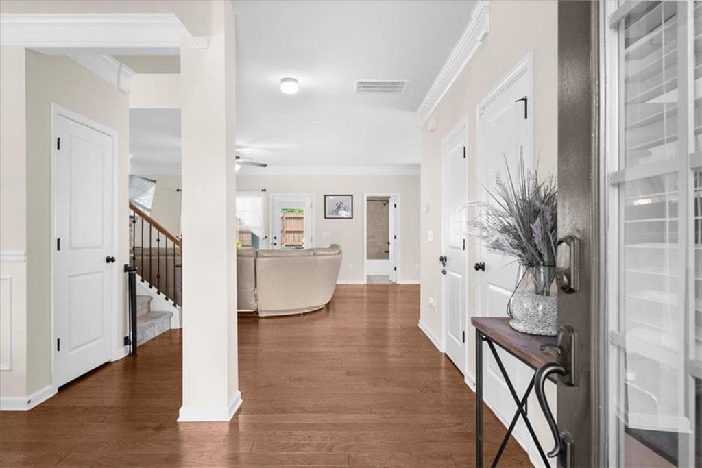5 bedroom, 3 bathroom, 3,283 sq ft single family residence for sale at 4020 Raccoon Lane, Cumming, GA 30028 — photo 6