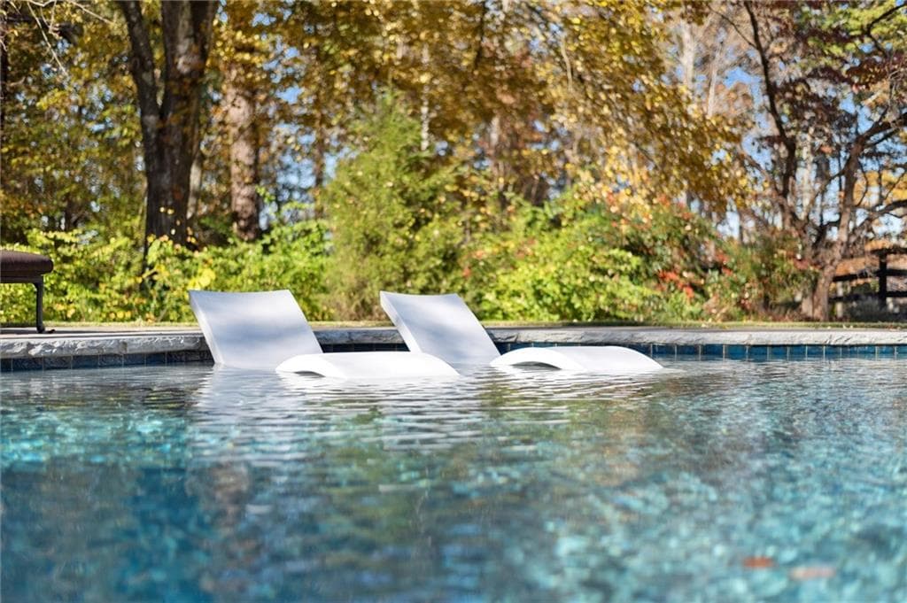 4 bedroom, 5 bathroom, 4,976 sq ft single family residence for sale at 441 Tanglewood Drive, Canton, GA 30115 — photo 5
