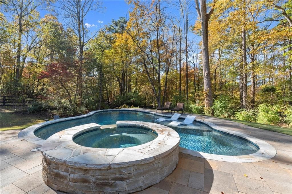 4 bedroom, 5 bathroom, 4,976 sq ft single family residence for sale at 441 Tanglewood Drive, Canton, GA 30115 — photo 6