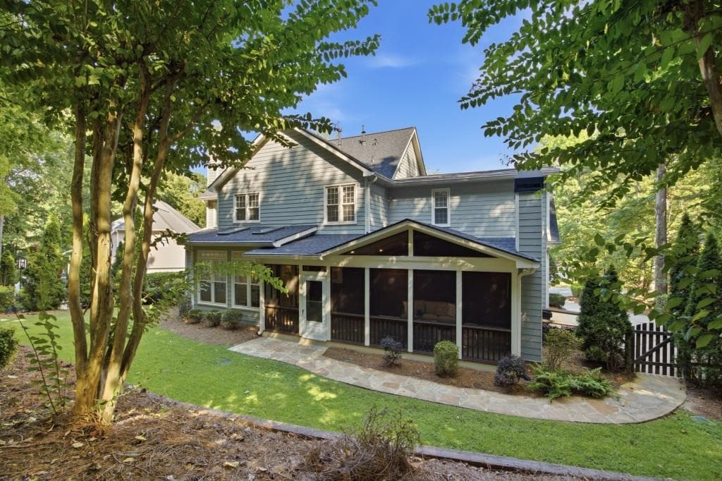 5 bedroom, 4 bathroom, 3,984 sq ft single family residence under contract at 952 Hawkhorn Court, Alpharetta, GA 30005 — photo 3