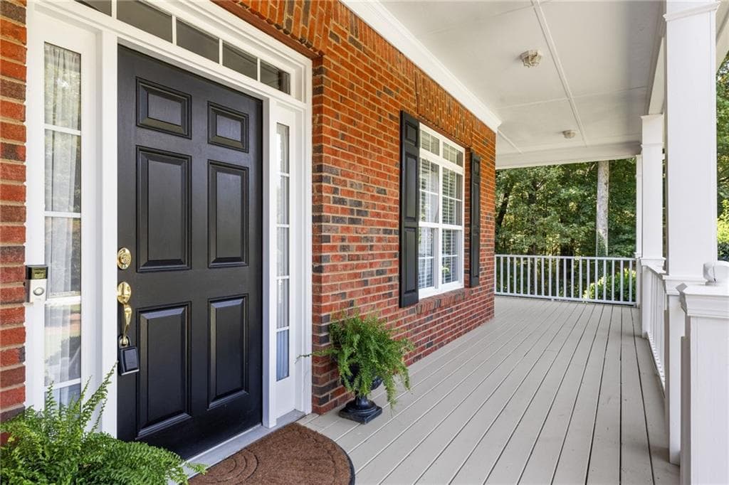 4 bedroom, 4 bathroom, 2,835 sq ft single family residence under contract at 2620 Democracy Drive, Buford, GA 30519 — photo 6