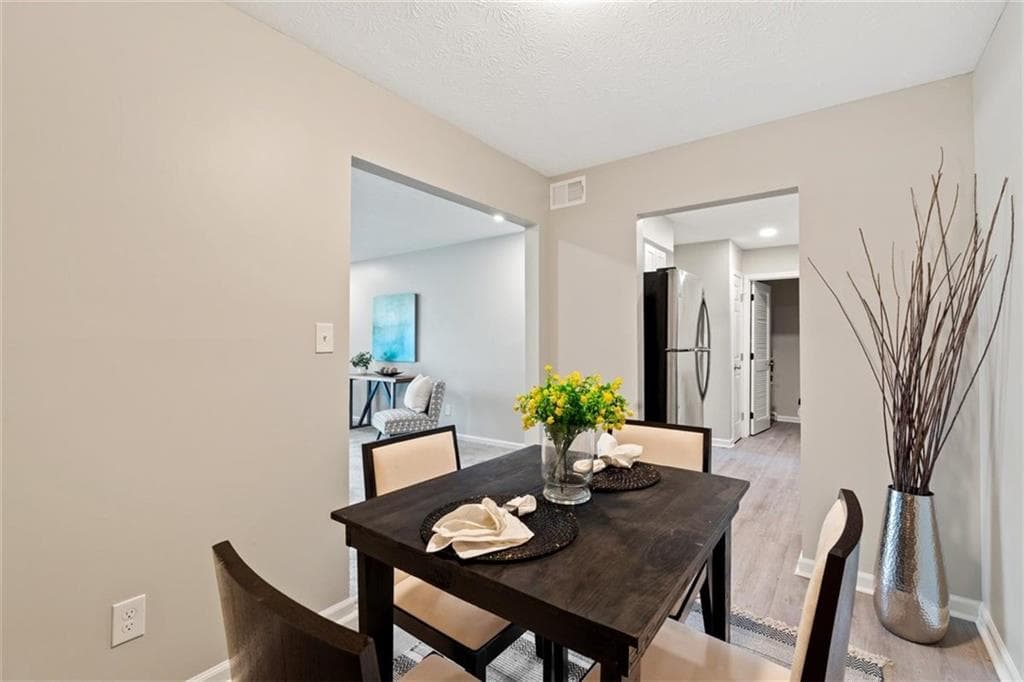 other under contract at 1701 Hawthorne Avenue, Atlanta, GA 30337 — photo 5