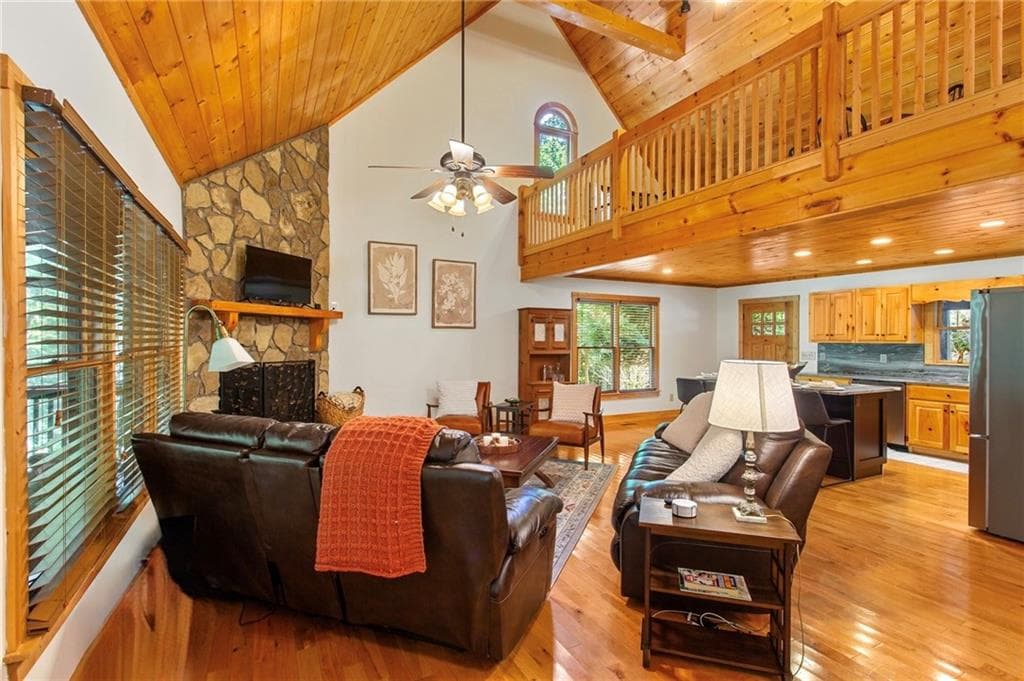 3 bedroom, 3 bathroom, 2,483 sq ft single family residence for sale at 56 Robin Lake Drive, Ellijay, GA 30540 — photo 10