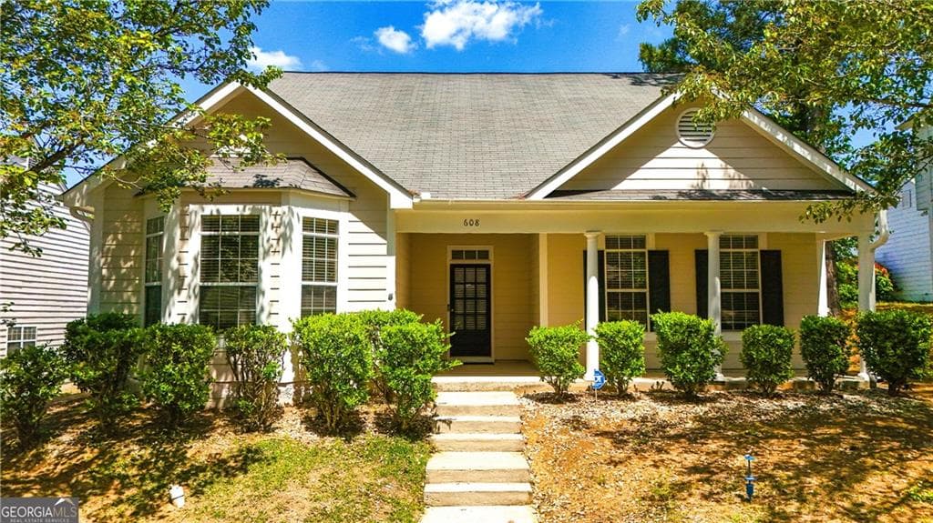 3 bedroom, 2 bathroom, 1,762 sq ft single family residence for sale at 608 Brookwater Drive, Stockbridge, GA 30281