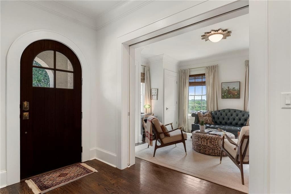 6 bedroom, 6 bathroom single family residence for rent at 1055 Bellevue Drive, Atlanta, GA 30306 for $12,000 a month — photo 4