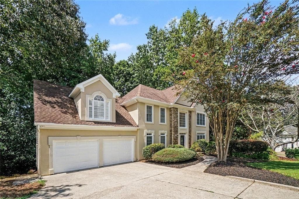 5 bedroom, 4 bathroom, 4,857 sq ft single family residence for sale at 3407 Fairway Court, Woodstock, GA 30189 — photo 2