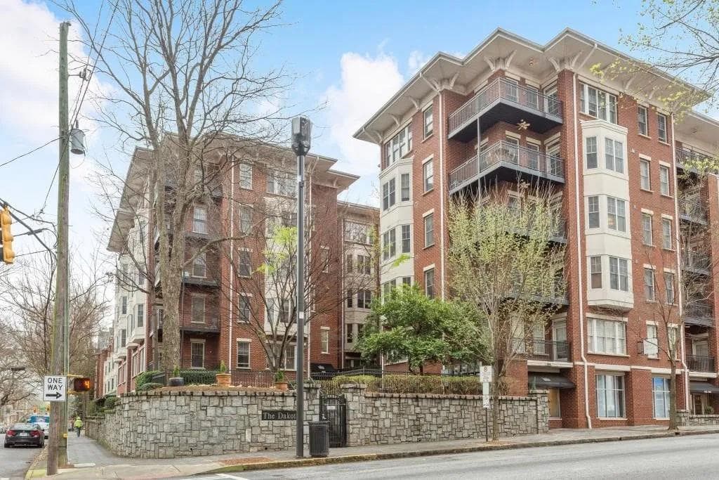 2 bedroom, 2 bathroom, 1,516 sq ft condominium for rent at 850 Piedmont Avenue 1607, Atlanta, GA 30308 for $3,200 a month — photo 1 of 34