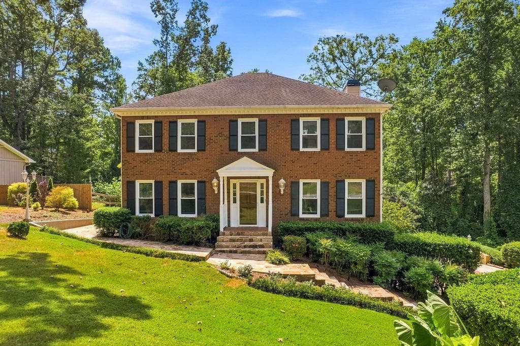 4 bedroom, 3 bathroom, 3,462 sq ft single family residence for sale at 4585 Hunting Hound Lane, Marietta, GA 30062 — photo 2