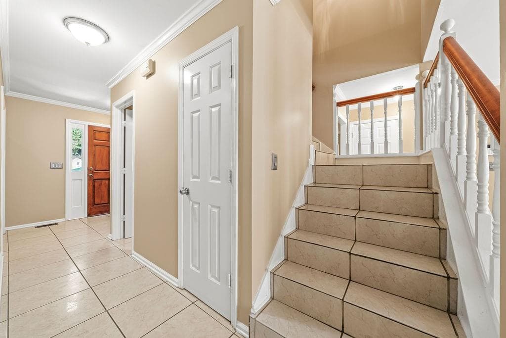 4 bedroom, 3 bathroom, 3,462 sq ft single family residence for sale at 4585 Hunting Hound Lane, Marietta, GA 30062 — photo 8