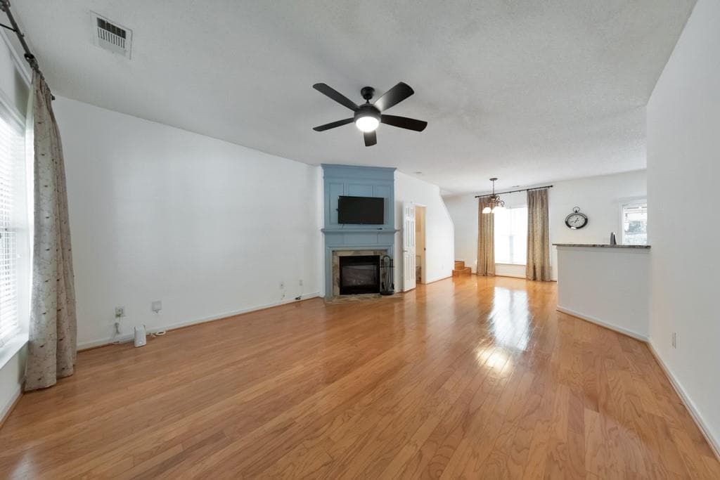3 bedroom, 3 bathroom, 1,436 sq ft single family residence for sale at 1051 Dunedin Trail, Woodstock, GA 30188 — photo 9