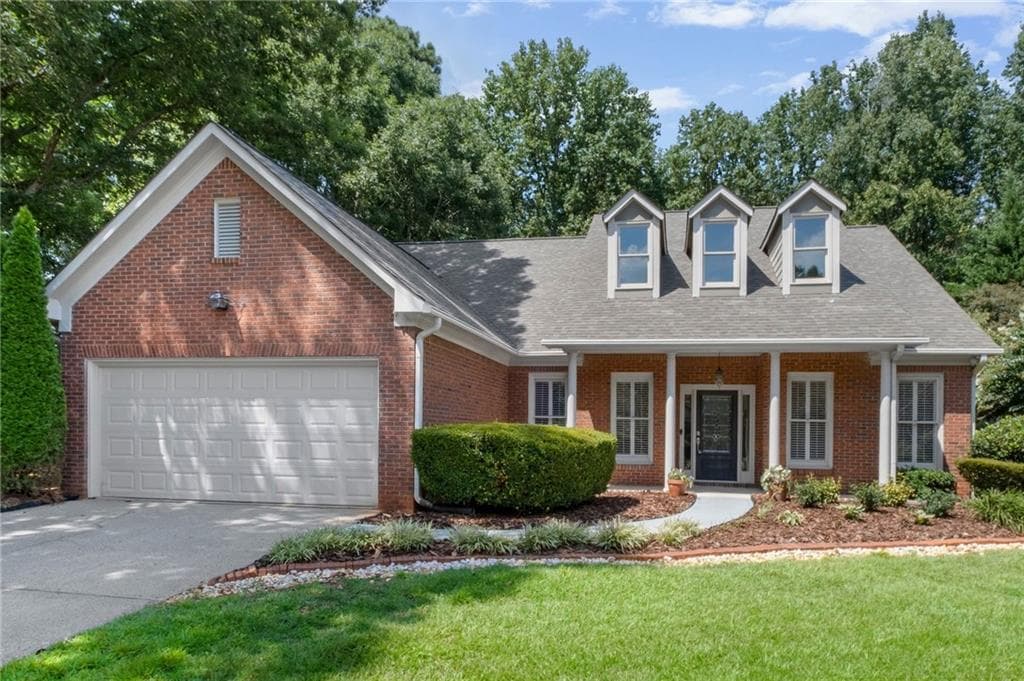 3 bedroom, 2 bathroom, 2,122 sq ft single family residence under contract at 1320 Gran Forest Drive, Cumming, GA 30041