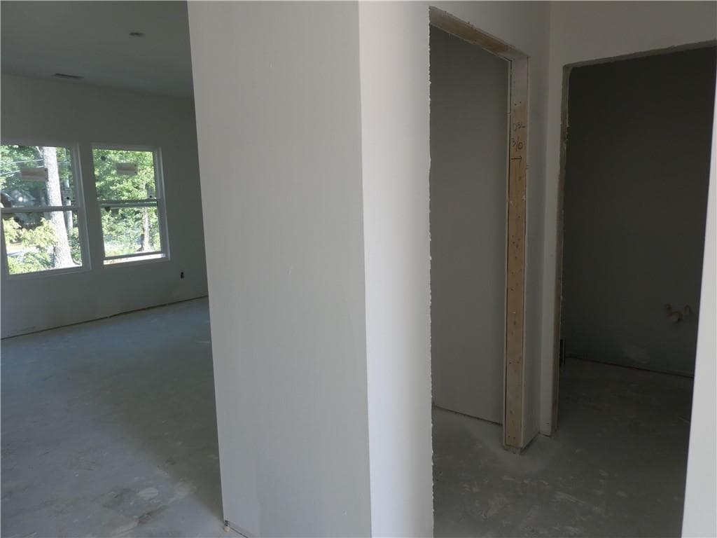 4 bedroom, 3 bathroom, 2,257 sq ft single family residence for sale at 3281 Pepperpike Court, Loganville, GA 30052 — photo 3