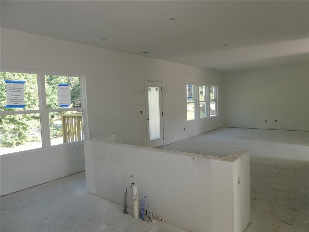 4 bedroom, 3 bathroom, 2,257 sq ft single family residence for sale at 3281 Pepperpike Court, Loganville, GA 30052 — photo 5