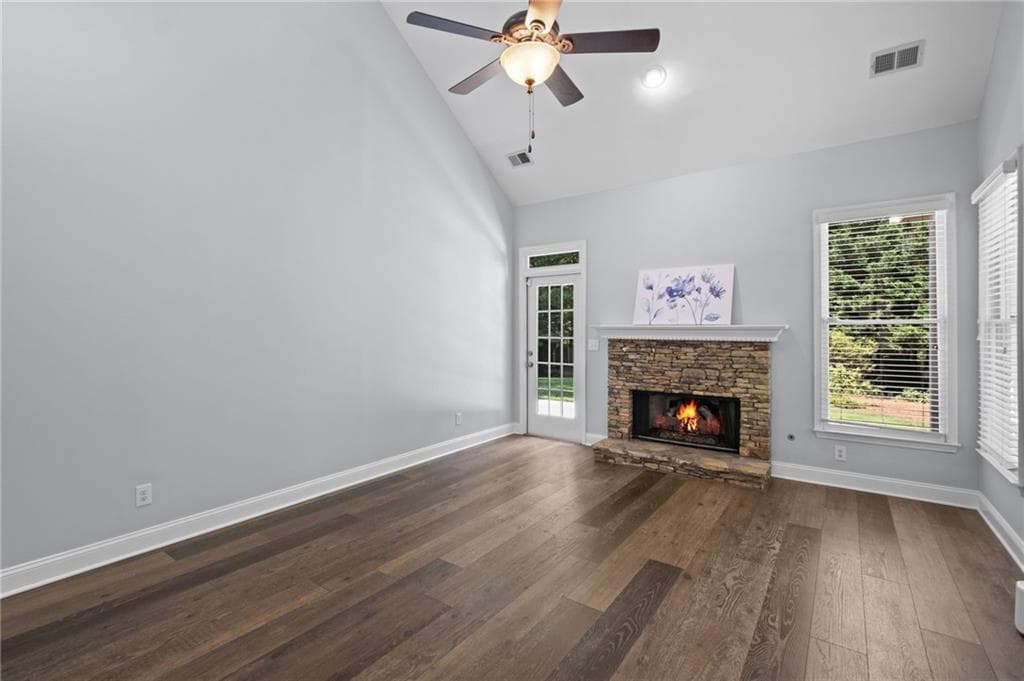 3 bedroom, 2 bathroom, 2,122 sq ft single family residence under contract at 1320 Gran Forest Drive, Cumming, GA 30041 — photo 8