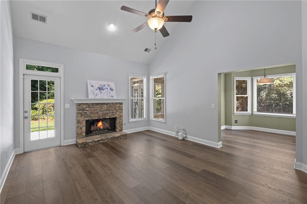 3 bedroom, 2 bathroom, 2,122 sq ft single family residence under contract at 1320 Gran Forest Drive, Cumming, GA 30041 — photo 9