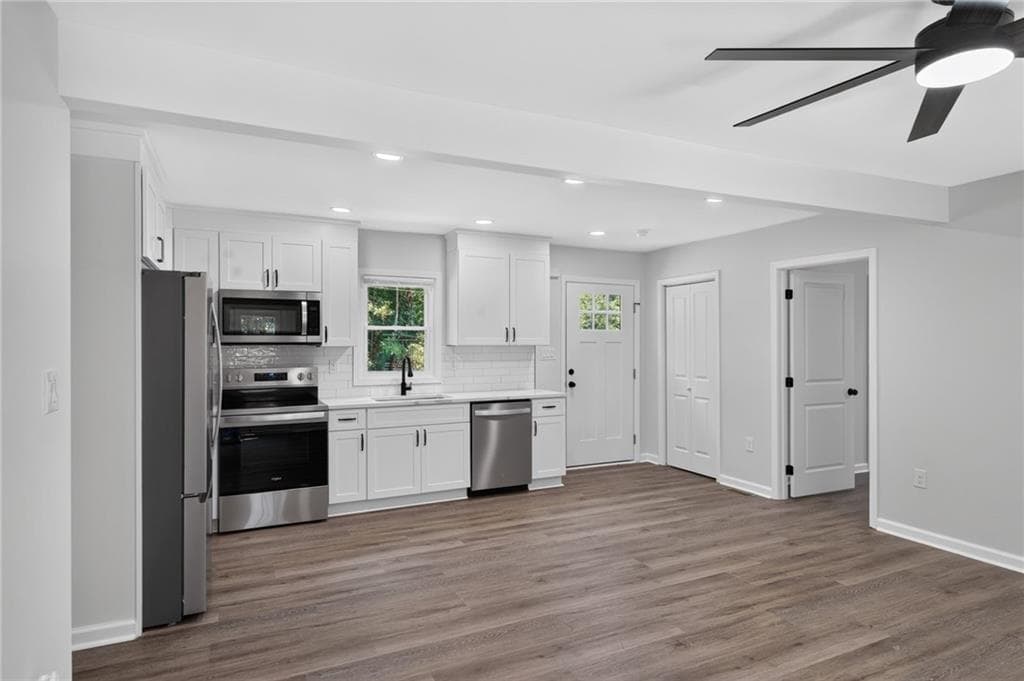 3 bedroom, 2 bathroom, 1,000 sq ft single family residence for sale at 2708 E County Line Road, Lithia Springs, GA 30122 — photo 9