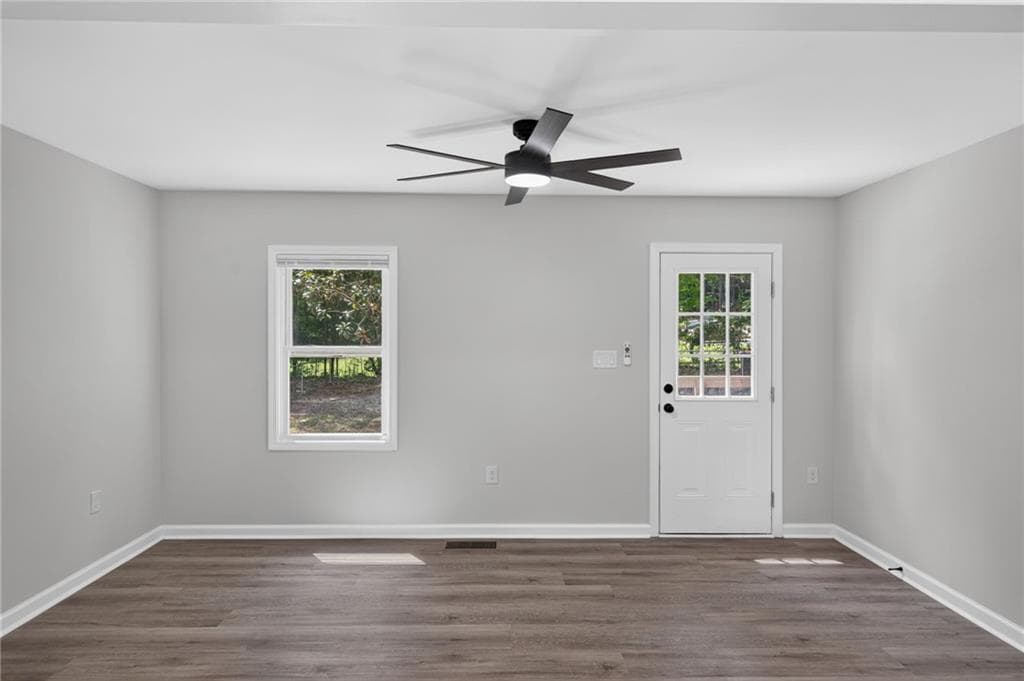 3 bedroom, 2 bathroom, 1,000 sq ft single family residence for sale at 2708 E County Line Road, Lithia Springs, GA 30122 — photo 10