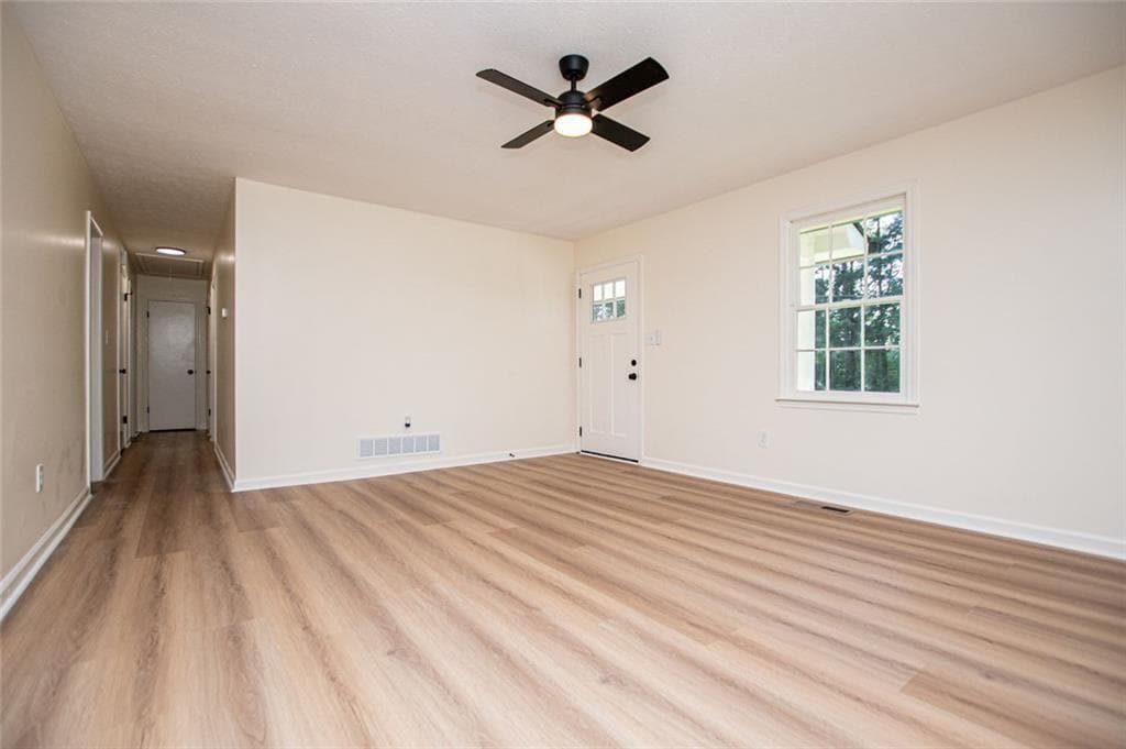 4 bedroom, 2 bathroom, 1,688 sq ft single family residence under contract at 1240 Rocky Branch Road, Villa Rica, GA 30180 — photo 9