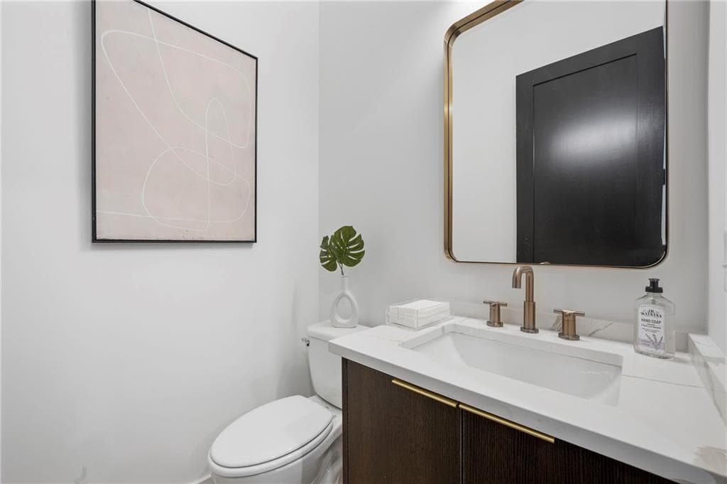 3 bedroom, 4 bathroom, 1,685 sq ft condominium for sale at 1169 Penny Lane, Atlanta, GA 30329 — photo 7