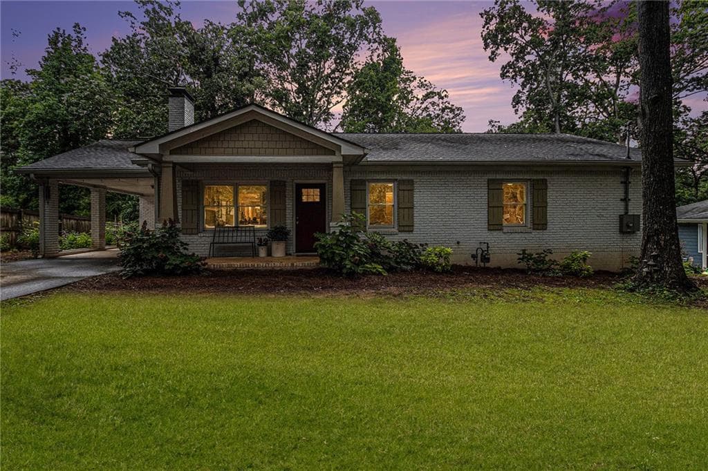 4 bedroom, 3 bathroom, 2,200 sq ft single family residence for sale at 1347 Dorothy Drive, Decatur, GA 30030 — photo 3