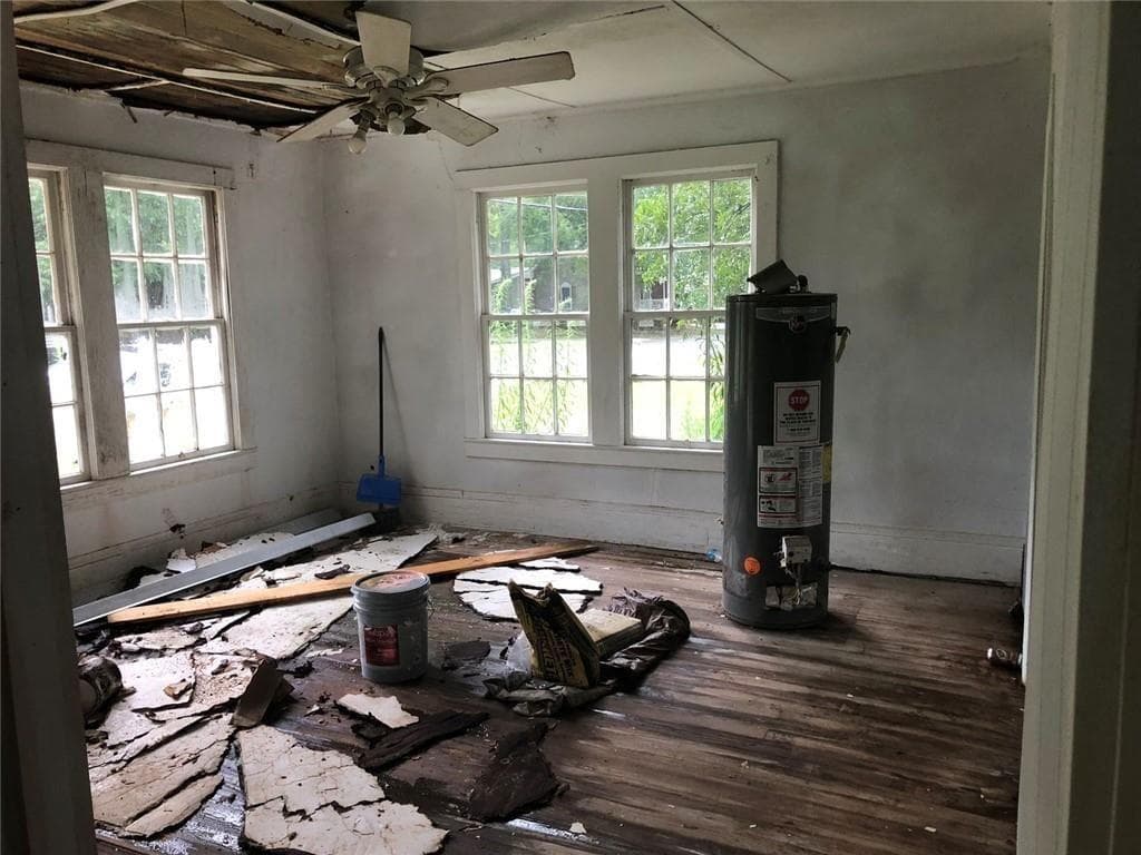 2 bedroom, 1 bathroom, 872 sq ft single family residence for sale at 110 Newman-Turner Street, Sandersville, GA 31082 — photo 5