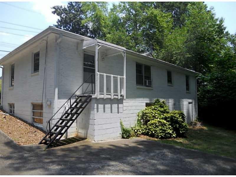 6 bedroom, 2 bathroom, 1,200 sq ft single family residence for rent at 4267 Chamblee Tucker Road, Tucker, GA 30084 for $2,449 a month — photo 2