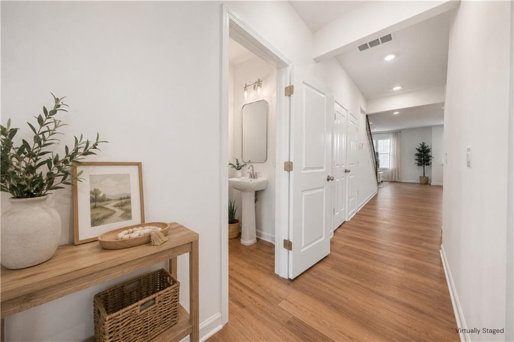 3 bedroom, 3 bathroom, 1,507 sq ft townhouse for rent at 1643 Winpost Lane, Atlanta, GA 30318 for $2,950 a month — photo 8