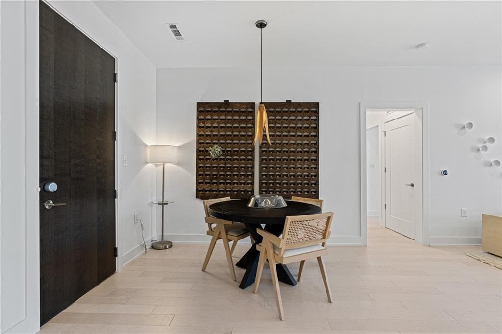 2 bedroom, 2 bathroom, 1,312 sq ft condominium for sale at 775 Juniper Street 107, Atlanta, GA 30308 — photo 8