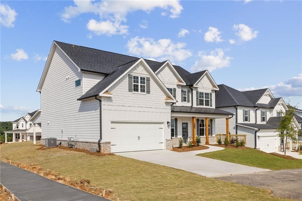 5 bedroom, 4 bathroom, 2,987 sq ft single family residence for sale at 2633 Marshwood Circle, Gainesville, GA 30507 — photo 3