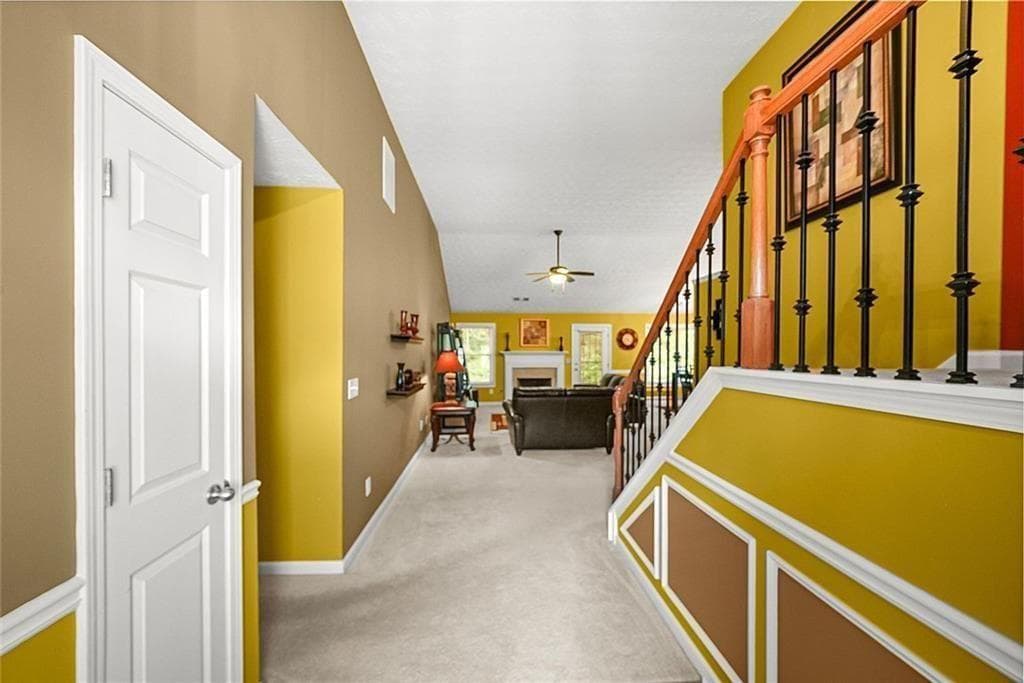 3 bedroom, 2 bathroom, 2,088 sq ft single family residence under contract at 2300 Village Green Drive, Fairburn, GA 30213 — photo 4