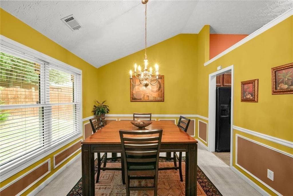 3 bedroom, 2 bathroom, 2,088 sq ft single family residence under contract at 2300 Village Green Drive, Fairburn, GA 30213 — photo 9