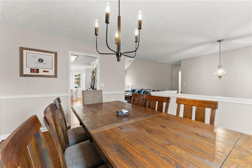 4 bedroom, 2 bathroom, 2,219 sq ft single family residence for sale at 5920 Branden Hill Lane, Buford, GA 30518 — photo 8