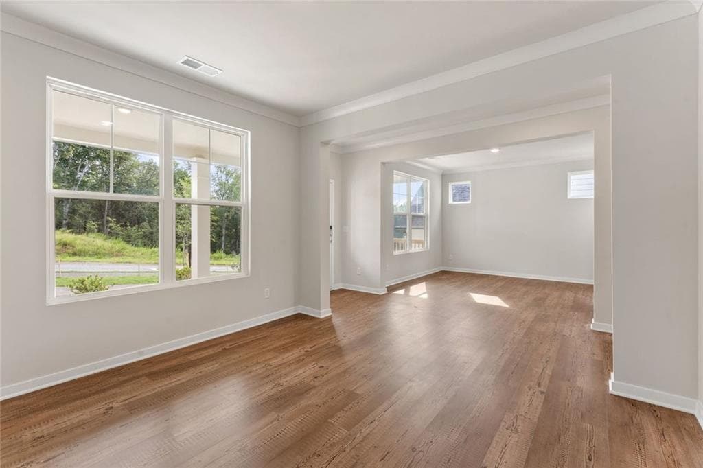 5 bedroom, 4 bathroom, 3,403 sq ft single family residence for sale at 2629 Marshwood Circle, Gainesville, GA 30507 — photo 4