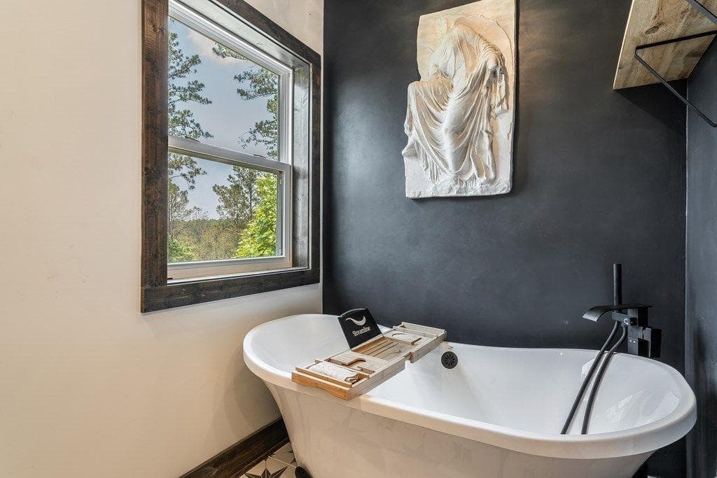 2 bedroom, 2 bathroom, 1,539 sq ft single family residence for sale at 230 High River Landing, Ellijay, GA 30540 — photo 10