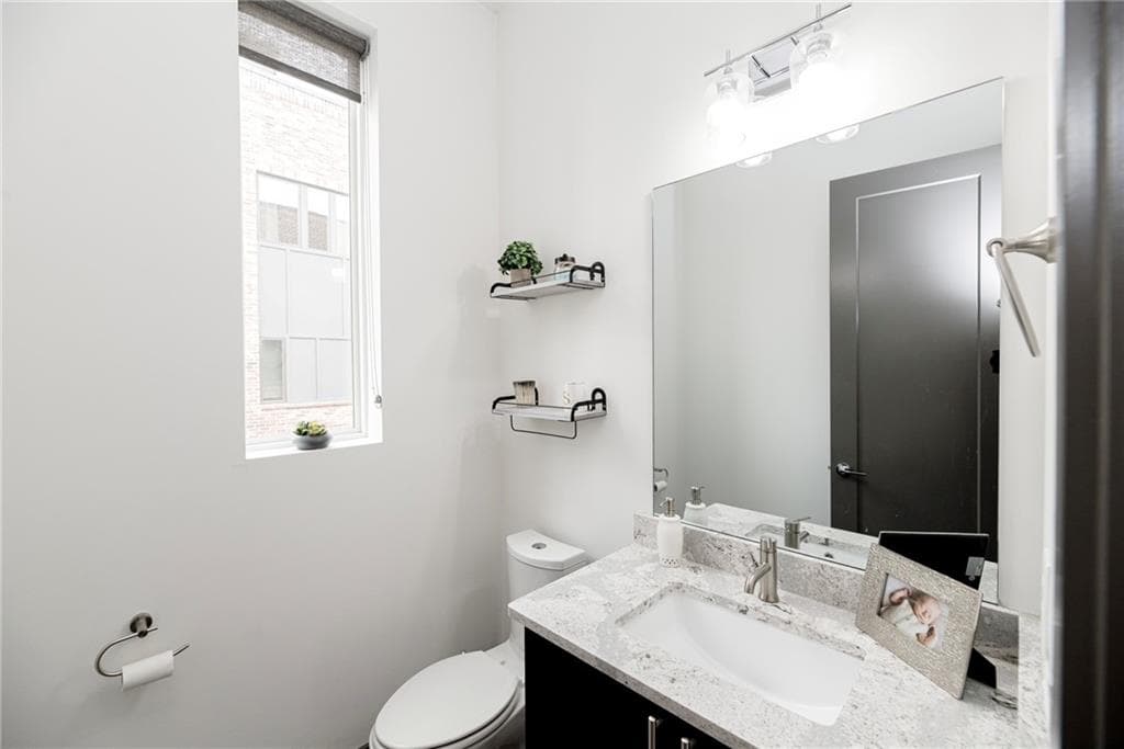 3 bedroom, 4 bathroom, 2,277 sq ft townhouse for rent at 1224 Chelsea Circle, Atlanta, GA 30318 for $4,500 a month — photo 9
