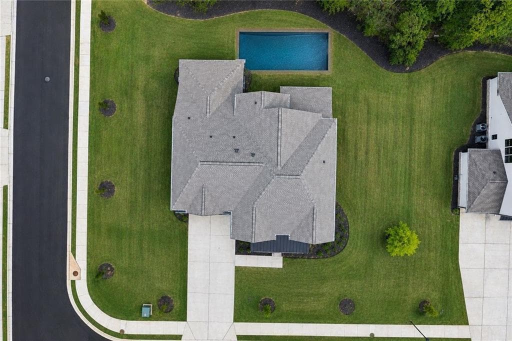 6 bedroom, 6 bathroom, 4,700 sq ft single family residence for sale at 1967 Highgrove Court, Atlanta, GA 30345 — photo 2
