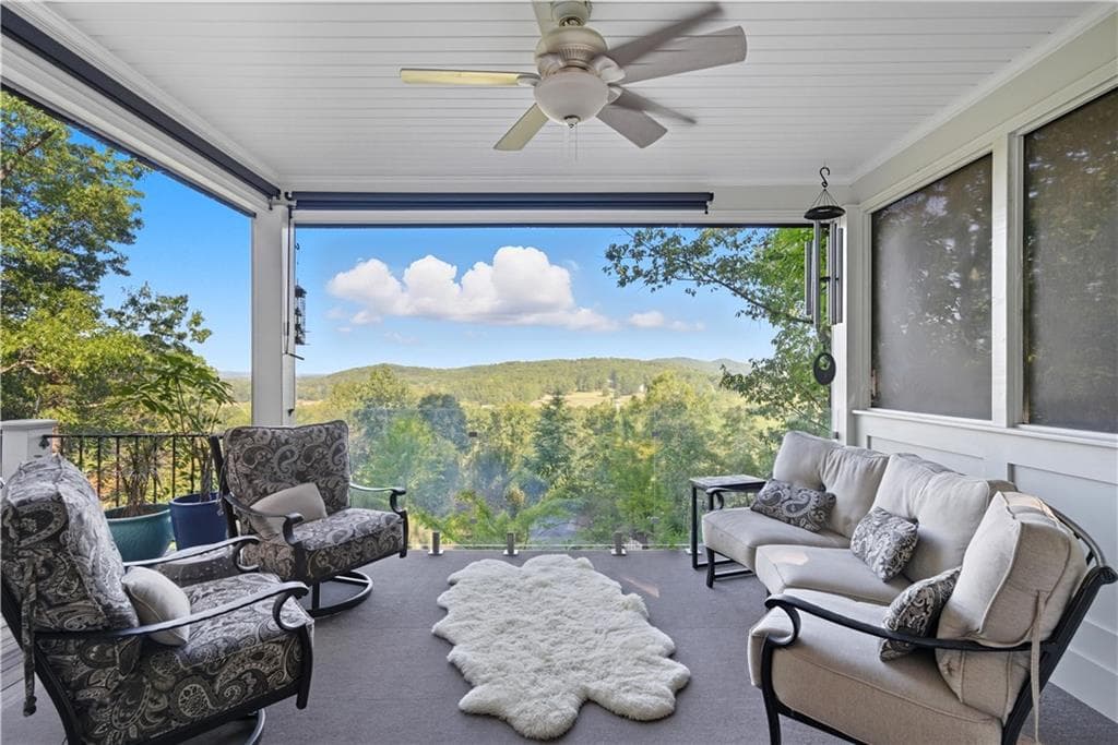 5 bedroom, 4 bathroom, 5,584 sq ft single family residence for sale at 23 Vista Woods Lane, Cartersville, GA 30120 — photo 2