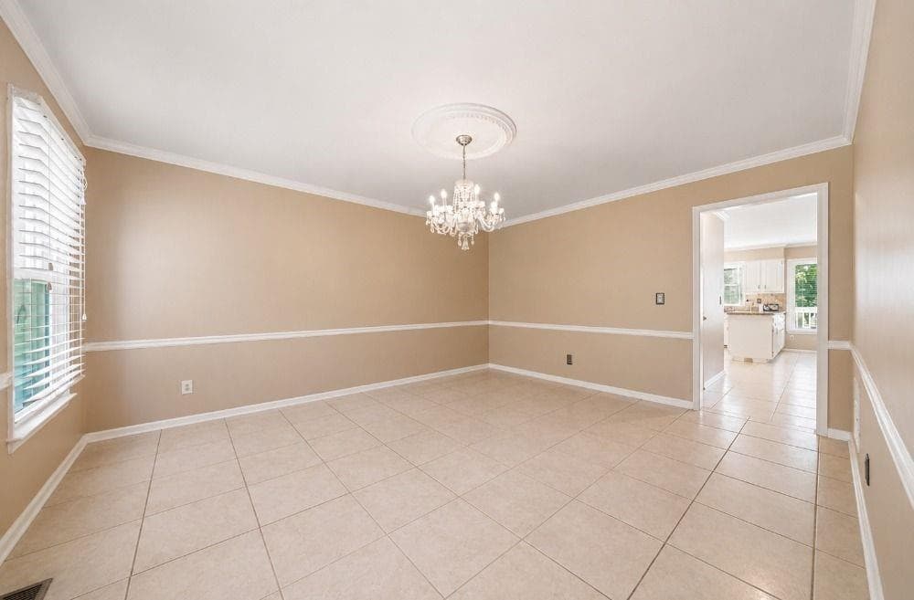 4 bedroom, 3 bathroom, 3,462 sq ft single family residence for sale at 4585 Hunting Hound Lane, Marietta, GA 30062 — photo 6