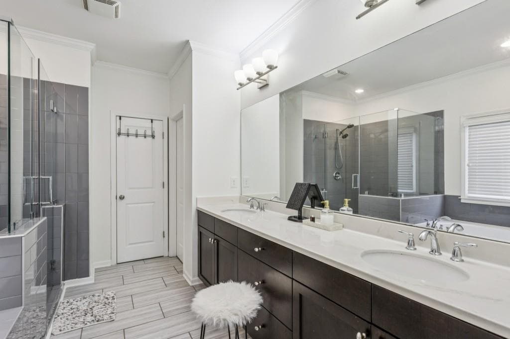 5 bedroom, 4 bathroom, 2,904 sq ft single family residence for sale at 2118 Garrison Way, Atlanta, GA 30318 — photo 5
